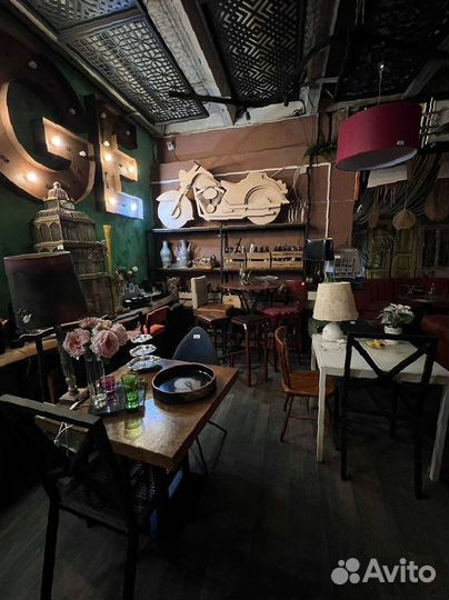 Закрылся ресторан продаю мебель