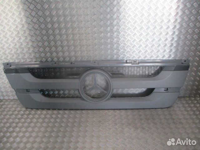 Решетка радиатора Mercedes-Benz A9437513918
