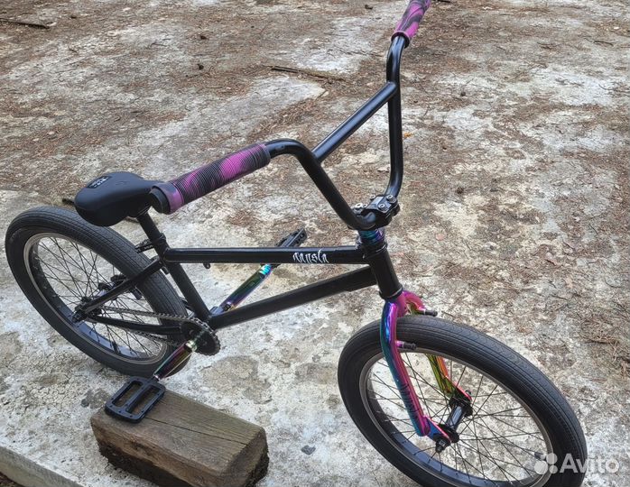 Трюковой велосипед bmx