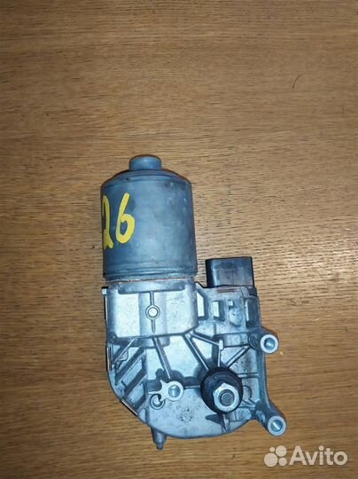 Моторчик стеклоочистителя передний VW Passat B6