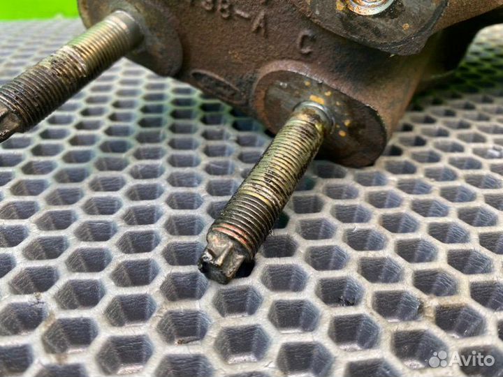 Кронштейн двигателя Mazda Mpv LW5W GY-DE 2.5 2001