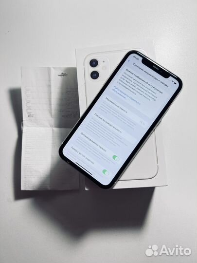 iPhone 11, 64 ГБ