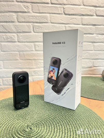 Экшн-камера Insta360 One X3