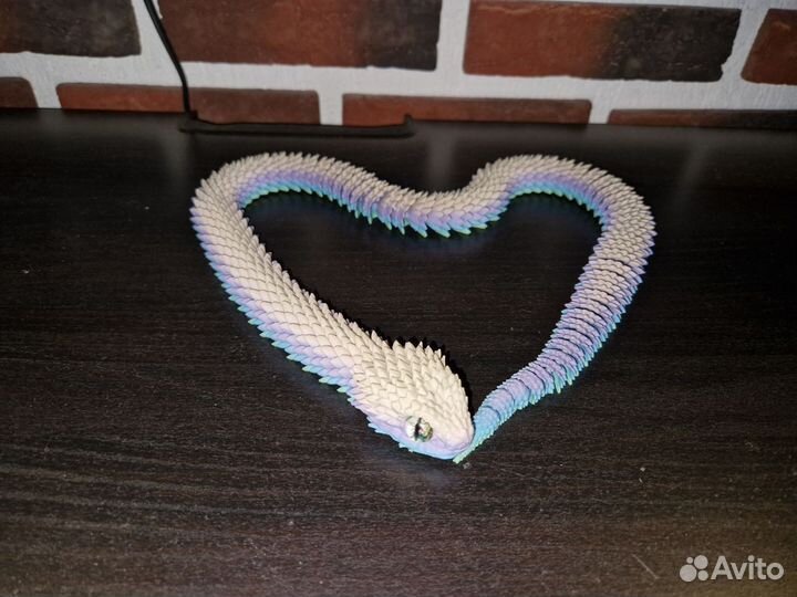 Уникальная Змея - Символ 2025 Года