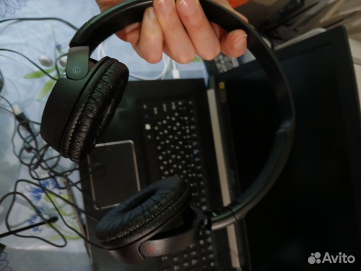 Наушники Sony