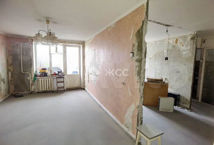 3-к. квартира, 58 м², 5/9 эт.