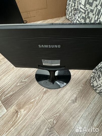 Монитор Samsung syncmaster sa300