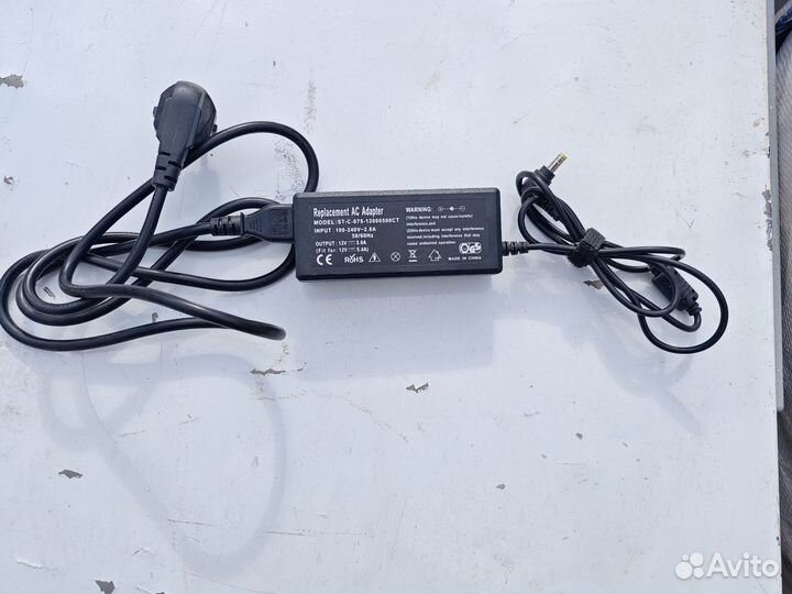 Зарядное устройство универсальное