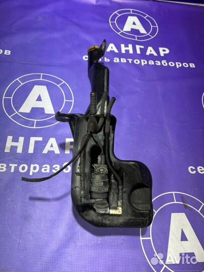 Бачок омывателя Opel Astra H Z16XER 2007