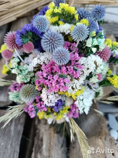 Композиция из сухоцветов