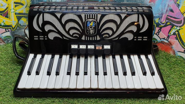 Аккордеон Weltmeister 3/4 Caprice покупка/продажа