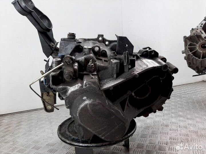 Кпп 5ст. 1023774 Volvo V40 (1995-2004)