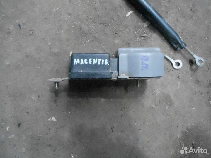 Активатор замка двери передней правой Kia Magentis