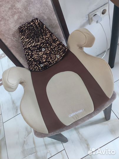 Детское сиденье в машину