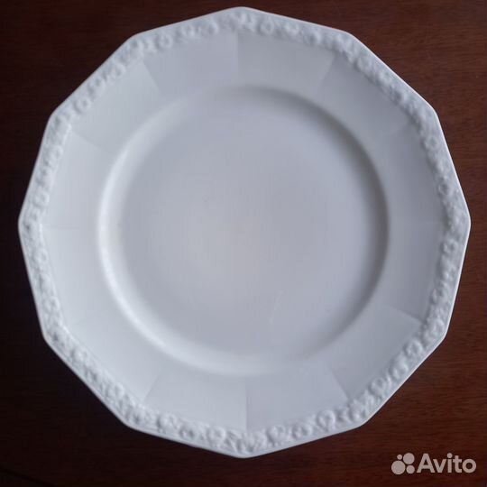 Тарелки предметно