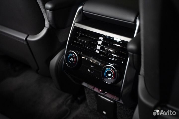 Land Rover Range Rover 4.4 AT, 2022