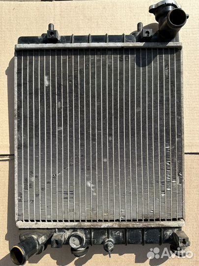 Радиатор охлаждения Hyundai Accent