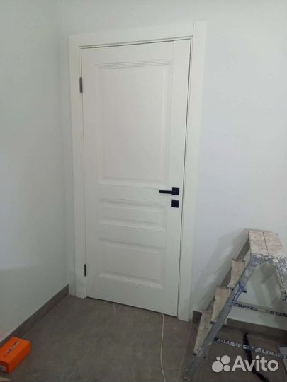 Двери межкомнатные белые классик новые