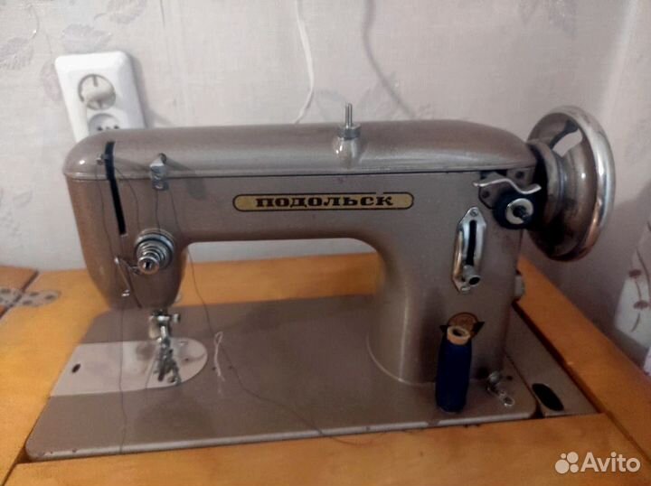 Ножная швейная машинка Подольск