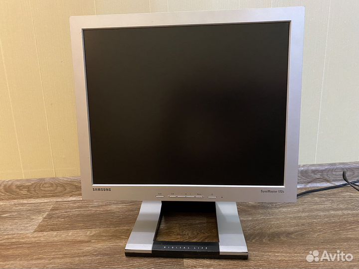 Монитор Samsung syncmaster 172s
