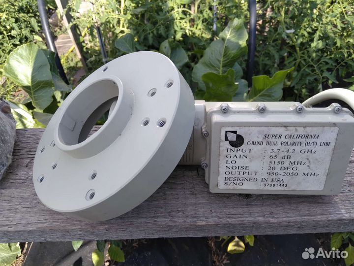 Понижающий преобращователь C-Band Dual Polarity