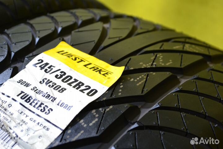 Westlake SV308 245/30 R20