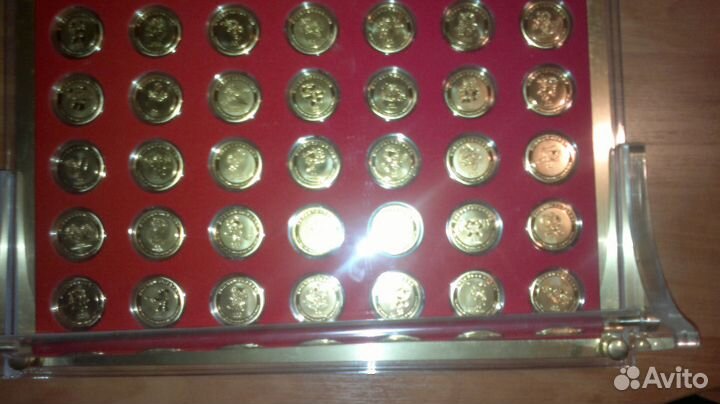 Набор медальонов 35 шт Олимпиада 2008 Пекин