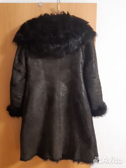 Дубленка натуральная женская с капюшоном