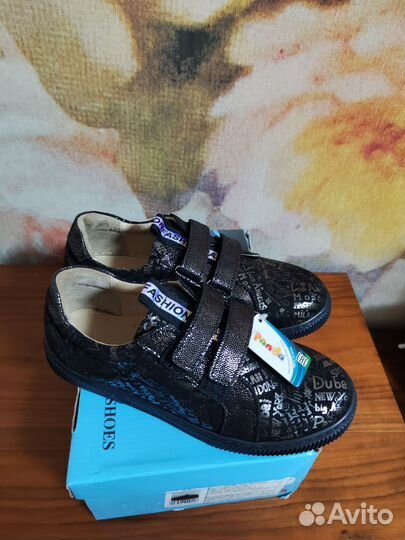 Полуботинки 36 размер новые