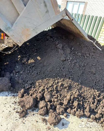 Черная зeмля.Перегнoй в тeплицу