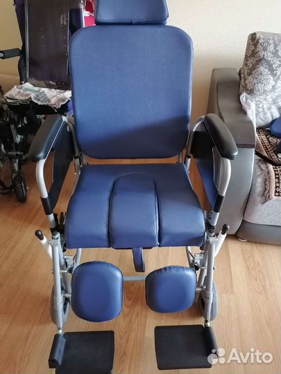 Кресло Коляска инвалидная с санитарным оснащением