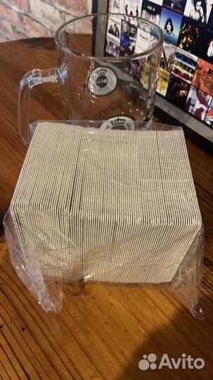 Пивной бокал и костеры