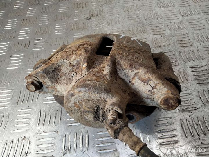 Суппорт передний правый Renault Kangoo 1