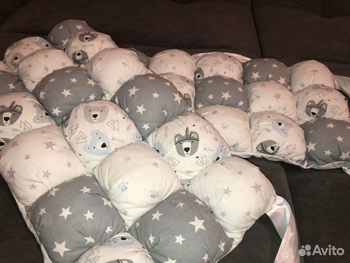 Бортики в детскую кроватку