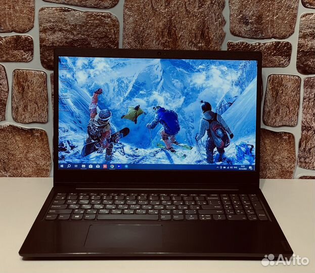 Игровой Lenovо ноутбук i3-7gen/mx110-2gb/12gb/ssd