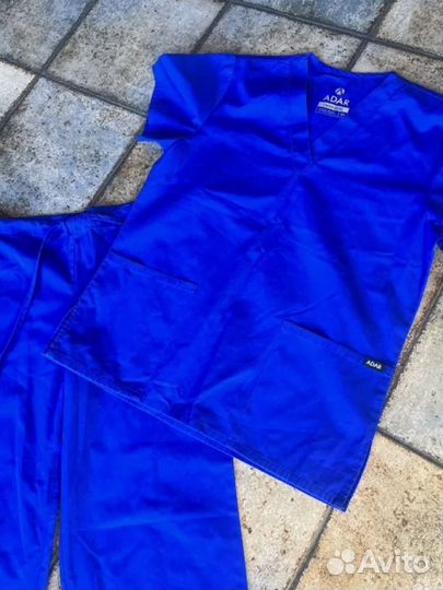 Медицинский костюм женский