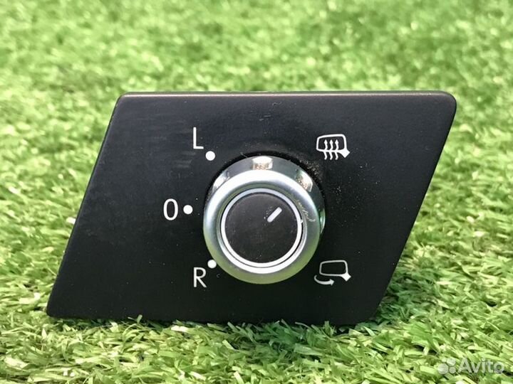Переключатель регулировки зеркал Volkswagen