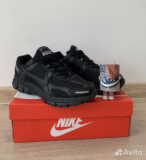 Nike Air Zoom Vomero 5