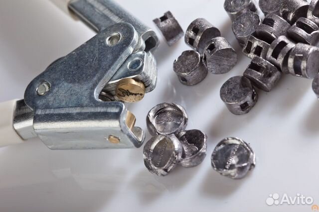 Свинцовые пломбы, пломбиратор