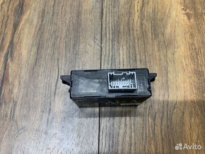 Ford Explorer Блок электронный управ. парктроником