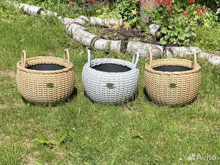 Кашпо плетеное из ротанга