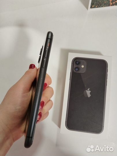 iPhone 11, 128 ГБ