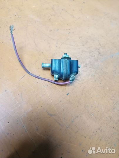 Выключатель заднего стоп сигнала Иж 5