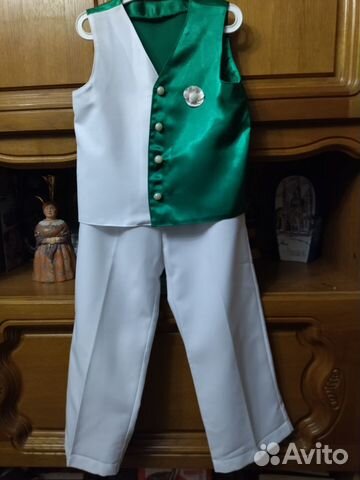 Праздничные костюмы на 6-8л