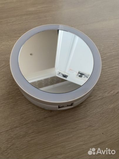 Зеркало складное с подсветкой