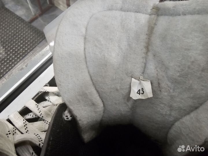 Коньки хоккейные 43 размер