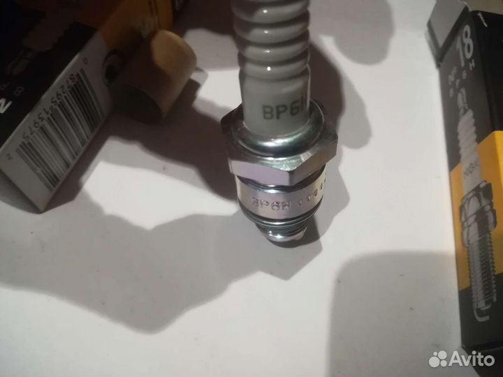 Свечи зажигания NGK v-line 18