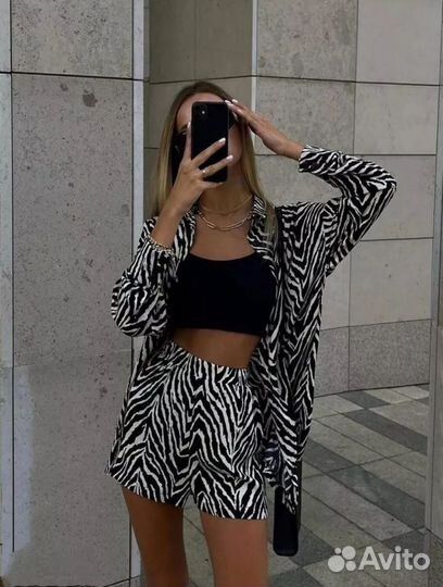 Костюм женский