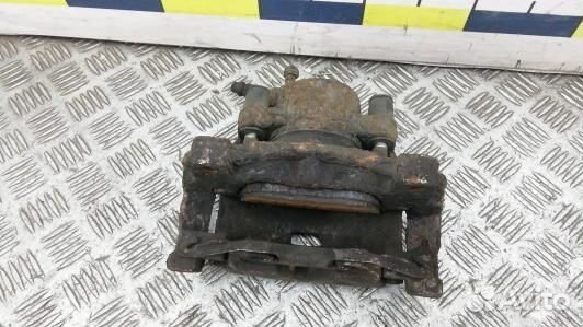 Суппорт тормозной передний левый land rover freela