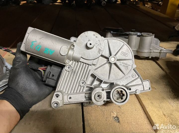 Привод крышки багажника Audi A8 D3 4E2 4E8 BVJ 4.2